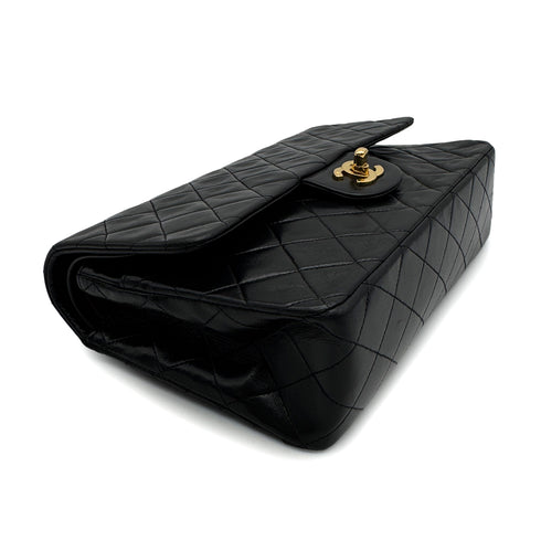 VINTAGE CHANEL CLASSIC FLAP MEDIUM CHAIN SHOULDER BAG BLACK LAMB SKIN GOLD HARDWARE 90323981