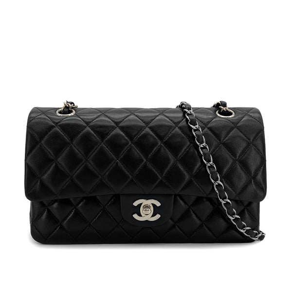 VINTAGE CHANEL CLASSIC FLAP MEDIUM CHAIN SHOULDER BAG BLACK LAMB SKIN SILVER HARDWARE 90324277