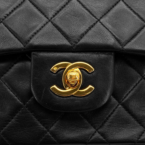 VINTAGE CHANEL CLASSIC FLAP MEDIUM CHAIN SHOULDER BAG BLACK LAMB SKIN GOLD HARDWARE 90327315