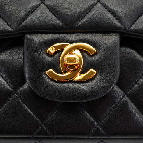 VINTAGE CHANEL CLASSIC FLAP MEDIUM CHAIN SHOULDER BAG BLACK LAMB SKIN GOLD HARDWARE 90333715