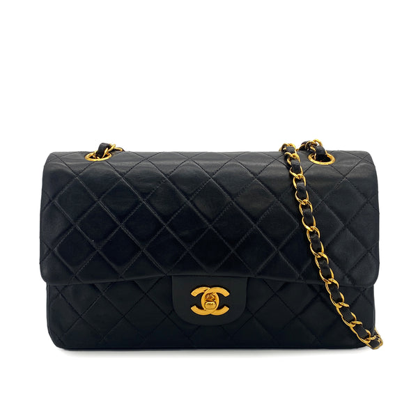 VINTAGE CHANEL CLASSIC FLAP MEDIUM CHAIN SHOULDER BAG BLACK LAMB SKIN GOLD HARDWARE 90313582