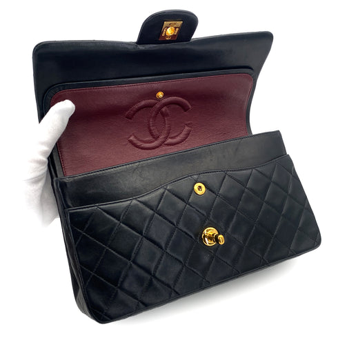 VINTAGE CHANEL CLASSIC FLAP MEDIUM CHAIN SHOULDER BAG BLACK LAMB SKIN GOLD HARDWARE 90313582