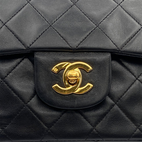 VINTAGE CHANEL CLASSIC FLAP MEDIUM CHAIN SHOULDER BAG BLACK LAMB SKIN GOLD HARDWARE 90313857