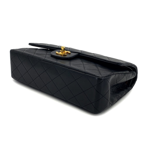 VINTAGE CHANEL CLASSIC FLAP MEDIUM CHAIN SHOULDER BAG BLACK LAMB SKIN GOLD HARDWARE 90314335