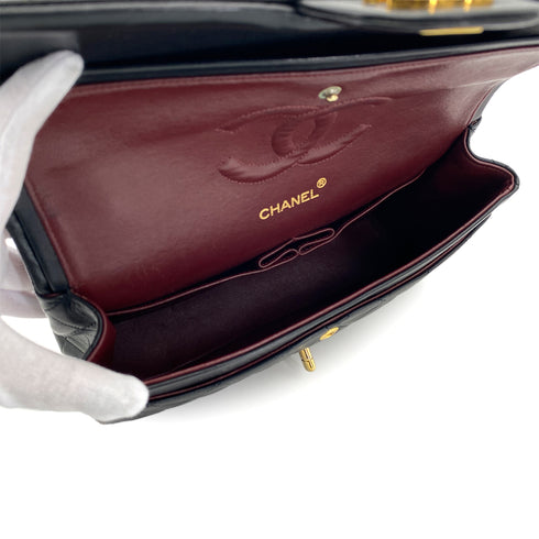 VINTAGE CHANEL CLASSIC FLAP MEDIUM CHAIN SHOULDER BAG BLACK LAMB SKIN GOLD HARDWARE 90314335