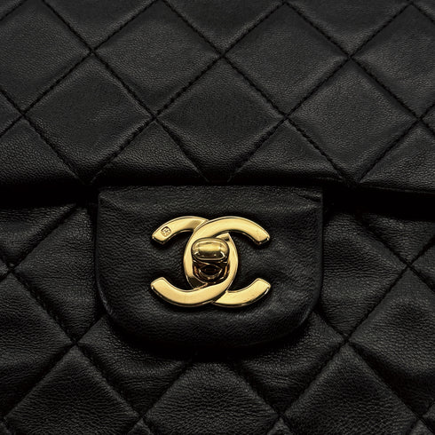 VINTAGE CHANEL CLASSIC FLAP MEDIUM CHAIN SHOULDER BAG BLACK LAMB SKIN GOLD HARDWARE 90314433