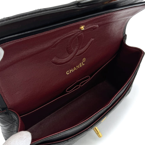 VINTAGE CHANEL CLASSIC FLAP MEDIUM CHAIN SHOULDER BAG BLACK LAMB SKIN GOLD HARDWARE 90314433