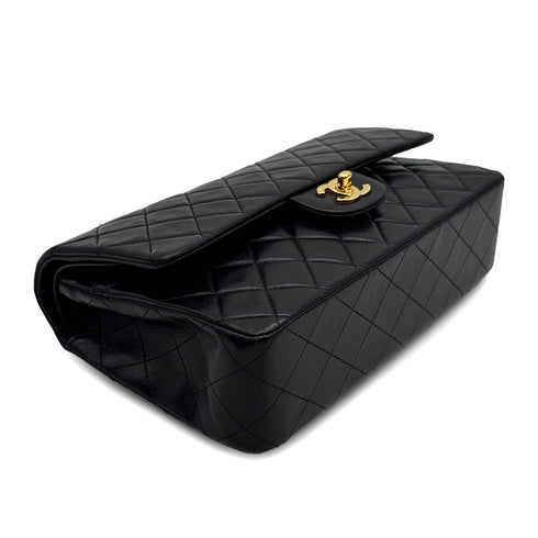 VINTAGE CHANEL CLASSIC FLAP MEDIUM CHAIN SHOULDER BAG BLACK LAMB SKIN GOLD HARDWARE 90316167