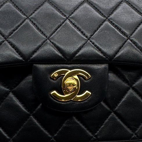 VINTAGE CHANEL CLASSIC FLAP MEDIUM CHAIN SHOULDER BAG BLACK LAMB SKIN GOLD HARDWARE 90316167