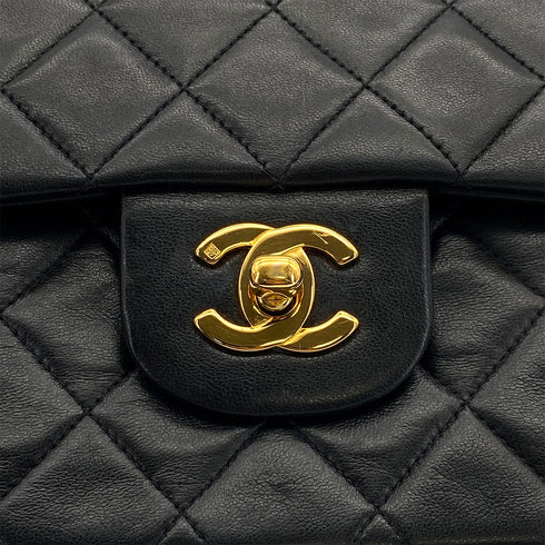 VINTAGE CHANEL CLASSIC FLAP MEDIUM CHAIN SHOULDER BAG BLACK LAMB SKIN GOLD HARDWARE 90317894