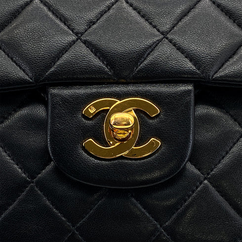 VINTAGE CHANEL CLASSIC FLAP MEDIUM CHAIN SHOULDER BAG BLACK LAMB SKIN GOLD HARDWARE 90321003