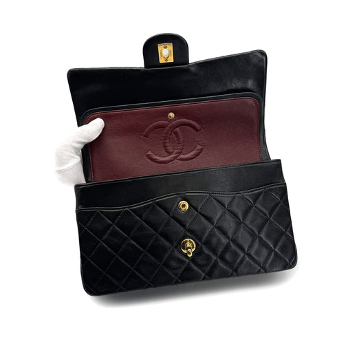 VINTAGE CHANEL CLASSIC FLAP MEDIUM CHAIN SHOULDER BAG BLACK LAMB SKIN GOLD HARDWARE 90321007