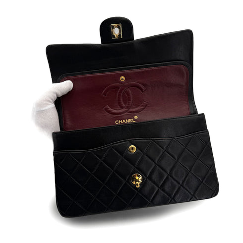 VINTAGE CHANEL CLASSIC FLAP MEDIUM CHAIN SHOULDER BAG BLACK LAMB SKIN GOLD HARDWARE 90321639