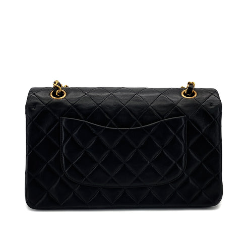 VINTAGE CHANEL CLASSIC FLAP MEDIUM CHAIN SHOULDER BAG BLACK LAMB SKIN GOLD HARDWARE 90321757