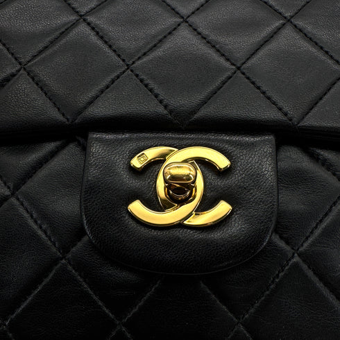 VINTAGE CHANEL CLASSIC FLAP MEDIUM CHAIN SHOULDER BAG BLACK LAMB SKIN GOLD HARDWARE 90322166