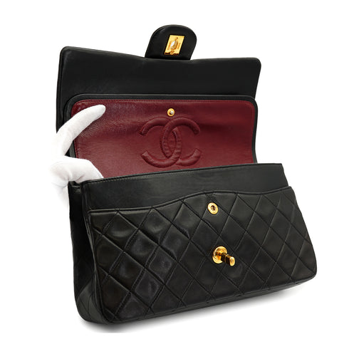 VINTAGE CHANEL CLASSIC FLAP MEDIUM CHAIN SHOULDER BAG BLACK LAMB SKIN GOLD HARDWARE 90332925