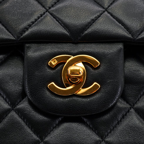 VINTAGE CHANEL CLASSIC FLAP MEDIUM CHAIN SHOULDER BAG BLACK LAMB SKIN GOLD HARDWARE 90333714