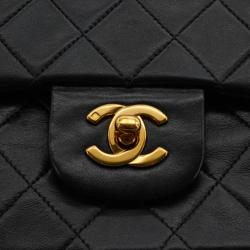 VINTAGE CHANEL CLASSIC FLAP MEDIUM CHAIN SHOULDER BAG BLACK LAMB SKIN GOLD HARDWARE 90340503
