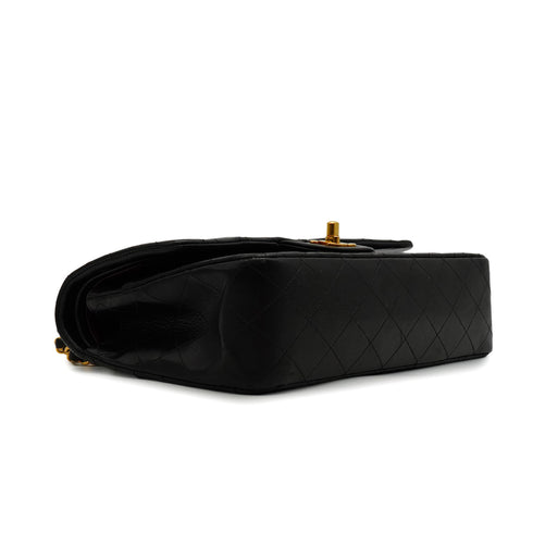 VINTAGE CHANEL CLASSIC FLAP MEDIUM CHAIN SHOULDER BAG BLACK LAMB SKIN GOLD HARDWARE 90341841