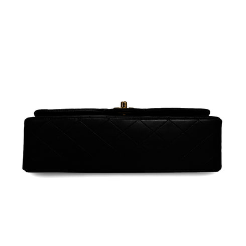 VINTAGE CHANEL CLASSIC FLAP MEDIUM CHAIN SHOULDER BAG BLACK LAMB SKIN GOLD HARDWARE 90343612