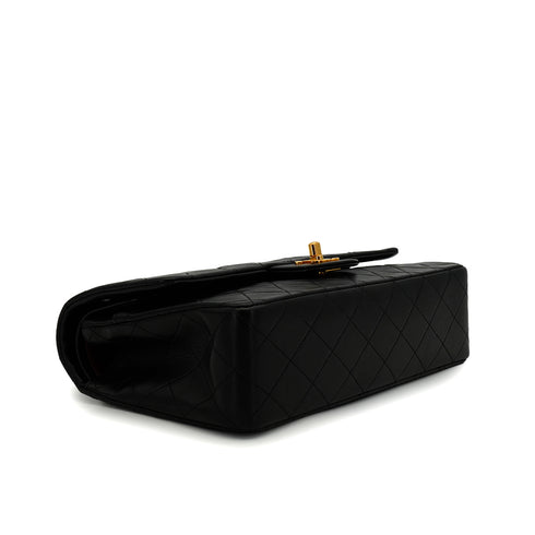 VINTAGE CHANEL CLASSIC FLAP MEDIUM CHAIN SHOULDER BAG BLACK LAMB SKIN GOLD HARDWARE 90343946