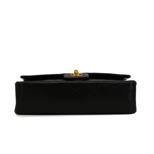VINTAGE CHANEL CLASSIC FLAP MEDIUM CHAIN SHOULDER BAG BLACK LAMB SKIN GOLD HARDWARE 90344100