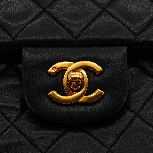 VINTAGE CHANEL CLASSIC FLAP MEDIUM CHAIN SHOULDER BAG BLACK LAMB SKIN GOLD HARDWARE 90344578
