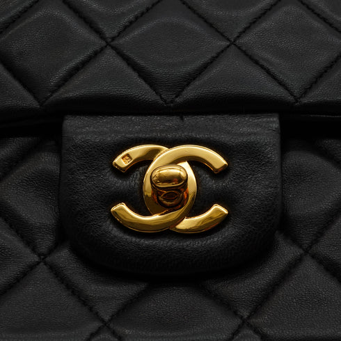 VINTAGE CHANEL CLASSIC FLAP MEDIUM CHAIN SHOULDER BAG BLACK LAMB SKIN GOLD HARDWARE 90344579