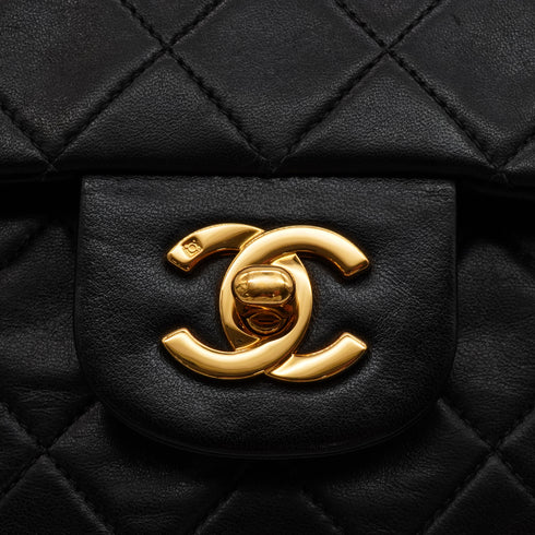 VINTAGE CHANEL CLASSIC FLAP MEDIUM CHAIN SHOULDER BAG BLACK LAMB SKIN GOLD HARDWARE 90345157