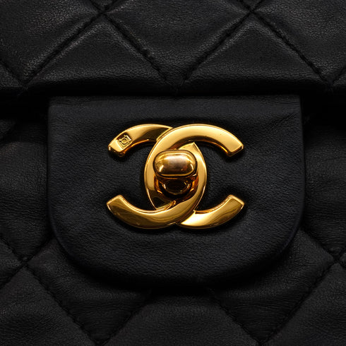 VINTAGE CHANEL CLASSIC FLAP MEDIUM CHAIN SHOULDER BAG BLACK LAMB SKIN GOLD HARDWARE 90348536