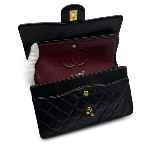 VINTAGE CHANEL CLASSIC FLAP MEDIUM CHAIN SHOULDER BAG BLACK LAMB SKIN GOLD HARDWARE 90317862
