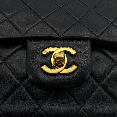 VINTAGE CHANEL CLASSIC FLAP MEDIUM CHAIN SHOULDER BAG BLACK LAMB SKIN GOLD HARDWARE 90319983