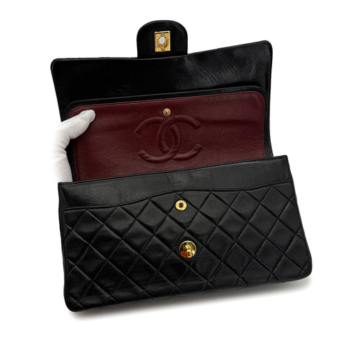 VINTAGE CHANEL CLASSIC FLAP MEDIUM CHAIN SHOULDER BAG BLACK LAMB SKIN GOLD HARDWARE 90319983