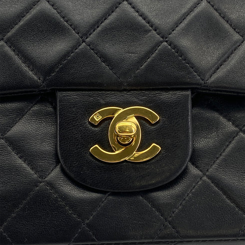 VINTAGE CHANEL CLASSIC FLAP MEDIUM CHAIN SHOULDER BAG BLACK LAMB SKIN GOLD HARDWARE 90323092