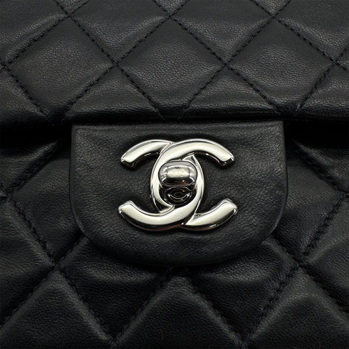 VINTAGE CHANEL CLASSIC FLAP MEDIUM CHAIN SHOULDER BAG BLACK LAMB SKIN SILVER HARDWARE 90322914