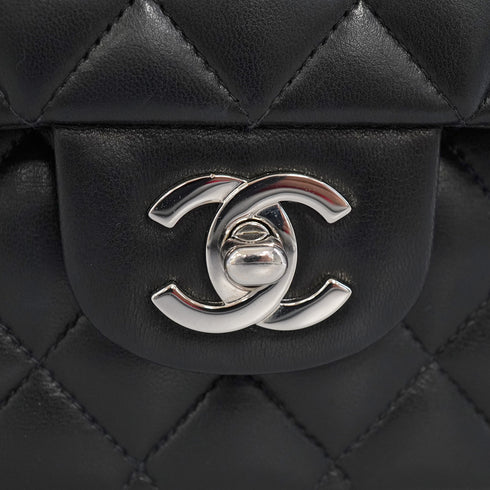 VINTAGE CHANEL CLASSIC FLAP MEDIUM CHAIN SHOULDER BAG BLACK LAMB SKIN SILVER HARDWARE 90341442
