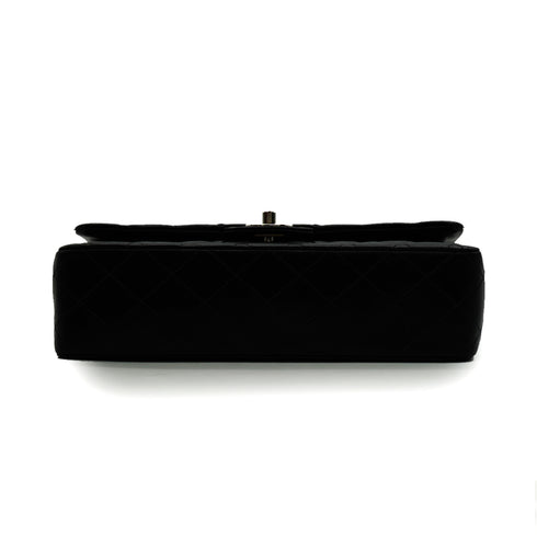 VINTAGE CHANEL CLASSIC FLAP MEDIUM CHAIN SHOULDER BAG BLACK LAMB SKIN SILVER HARDWARE 90342426