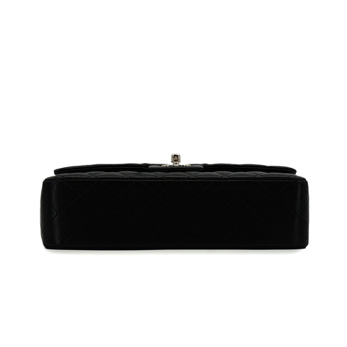 VINTAGE CHANEL CLASSIC FLAP MEDIUM CHAIN SHOULDER BAG BLACK LAMB SKIN SILVER HARDWARE 90344389