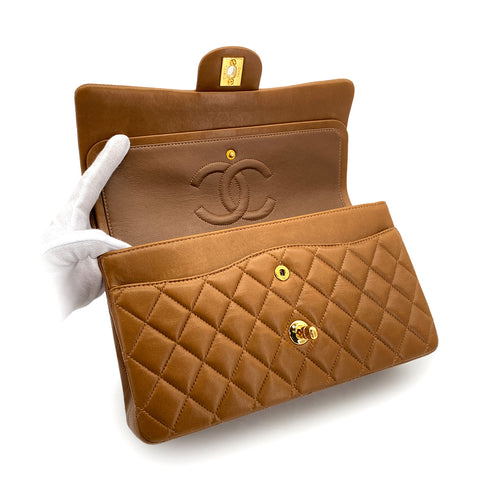 VINTAGE CHANEL CLASSIC FLAP MEDIUM CHAIN SHOULDER BAG BROWN LAMB SKIN GOLD HARDWARE 90324816