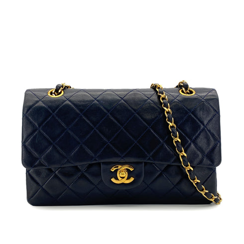 VINTAGE CHANEL CLASSIC FLAP MEDIUM CHAIN SHOULDER BAG NAVY LAMB SKIN GOLD HARDWARE 90317918