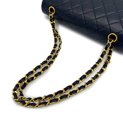 VINTAGE CHANEL CLASSIC FLAP MEDIUM CHAIN SHOULDER BAG NAVY LAMB SKIN GOLD HARDWARE 90325348
