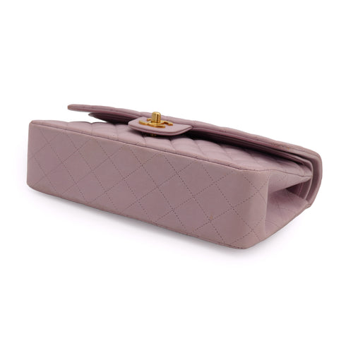 VINTAGE CHANEL CLASSIC FLAP MEDIUM CHAIN SHOULDER BAG PALE PURPLE LAMB SKIN GOLD HARDWARE 90332919