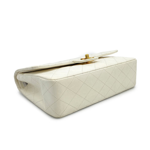 VINTAGE CHANEL CLASSIC FLAP MEDIUM CHAIN SHOULDER BAG WHITE LAMB SKIN GOLD HARDWARE 90309164
