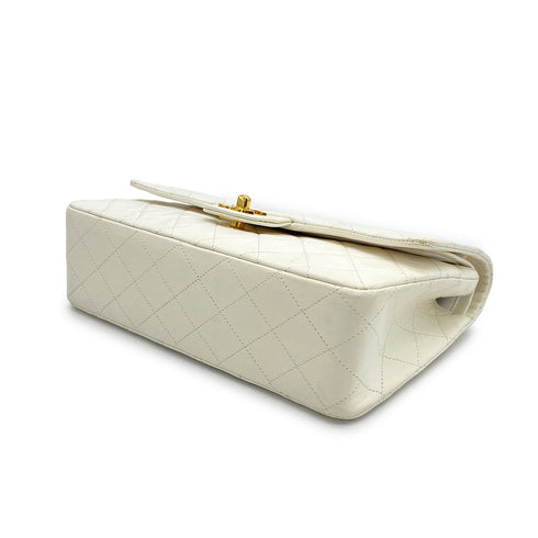 VINTAGE CHANEL CLASSIC FLAP MEDIUM CHAIN SHOULDER BAG WHITE LAMB SKIN GOLD HARDWARE 90309164