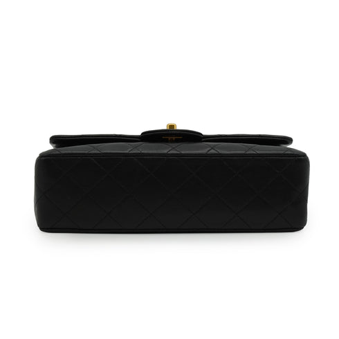 VINTAGE CHANEL CLASSIC FLAP SMALL CHAIN SHOULDER BAG BLACK LAMB SKIN GOLD HARDWARE 90341838