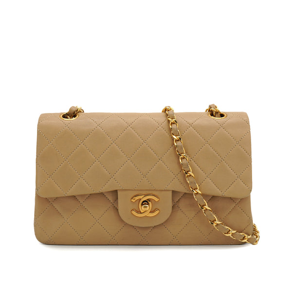 VINTAGE CHANEL CLASSIC FLAP SMALL CHAIN SHOULDER BAG BEIGE LAMB SKIN GOLD HARDWARE 90315882