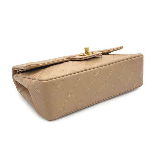 VINTAGE CHANEL CLASSIC FLAP SMALL CHAIN SHOULDER BAG BEIGE LAMB SKIN GOLD HARDWARE 90324761