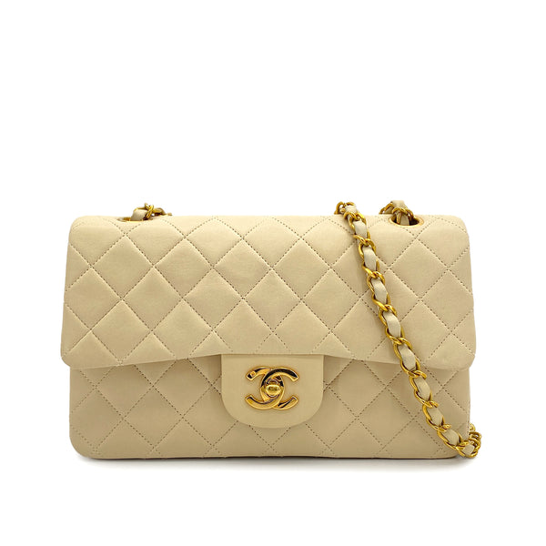 VINTAGE CHANEL CLASSIC FLAP SMALL CHAIN SHOULDER BAG BEIGE LAMB SKIN GOLD HARDWARE 90314366