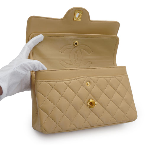 VINTAGE CHANEL CLASSIC FLAP SMALL CHAIN SHOULDER BAG BEIGE LAMB SKIN GOLD HARDWARE 90335504