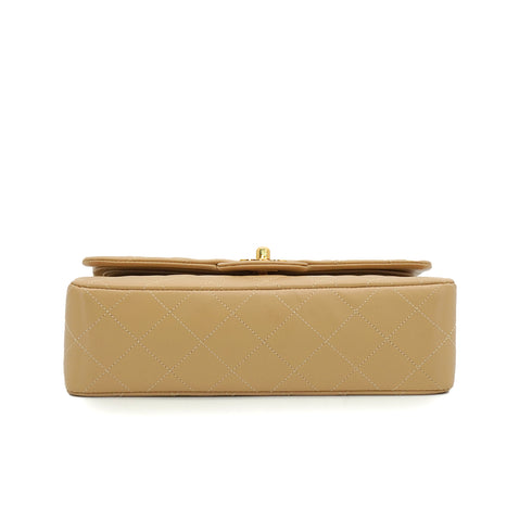 VINTAGE CHANEL CLASSIC FLAP SMALL CHAIN SHOULDER BAG BEIGE LAMB SKIN GOLD HARDWARE 90344363